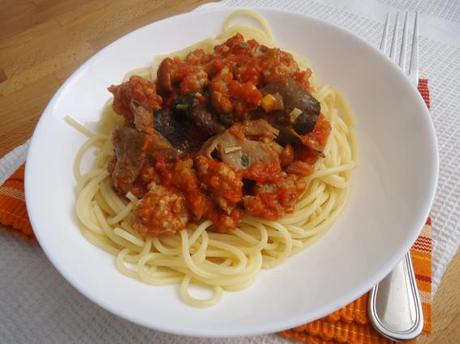 Receta de espaguetis con butifarra y setas