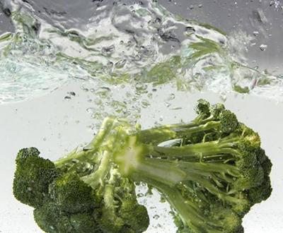broccoli agua