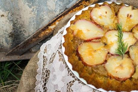 VACACIONES EN EL CAMPO: POLENTA Y TOMATES ASADOS AL DISCO Y TARTA INVERTIDA DE PERAS **2DA PARTE**