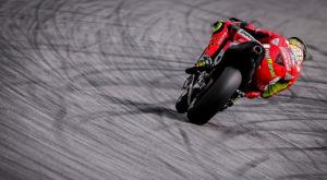 Márquez desbanca a Rossi en el segundo día de test hernandez