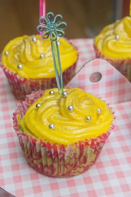 Cupcakes campanilla de pera, nutella y limón Cupcakes campanilla de pera, nutella y limón