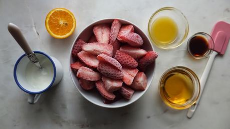 Yogur helado de fresa instantáneo sanisisísimo Yogur helado de fresa instantáneo sanisisísimo