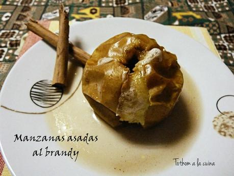 MANZANAS ASADAS AL BRANDY