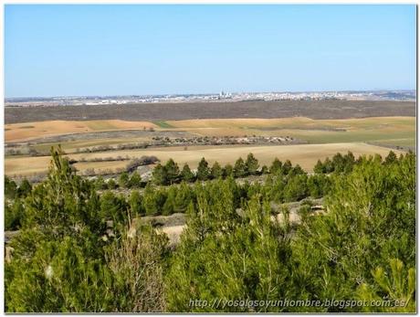 Vista de Tarancón en el horizonte