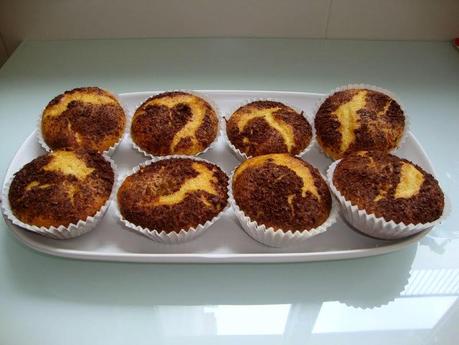 MAGDALENAS RELLENAS DE CHOCOLATE MAGDALENAS RELLENAS DE CHOCOLATE