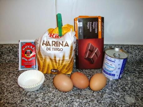 MAGDALENAS RELLENAS DE CHOCOLATE MAGDALENAS RELLENAS DE CHOCOLATE