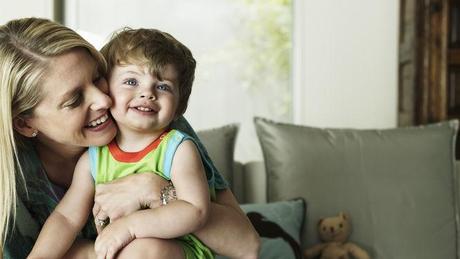 El vínculo madre-hijo, un “abrazo” fuerte que nos sostiene toda la vida Mamá