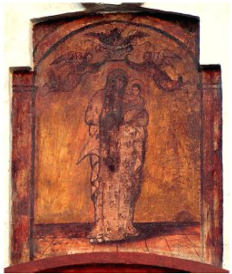 La Virgen de la Antigua, en la portada de la Institución Colombina.