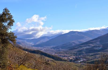 La ruta nos ofrecerá vistas espectaculares. Ruta Solidaria Valle del Jerte. Primavera.