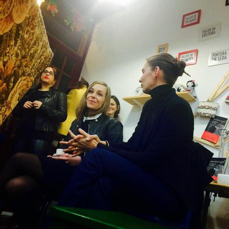 Café y un libro Café y un libro