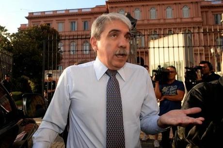 Como nuevo jefe de Gabinete, Aníbal Fernández se sumó a la lista de precandidatos kirchneristas Como nuevo jefe de Gabinete, Aníbal Fernández se sumó a la lista de precandidatos kirchneristas