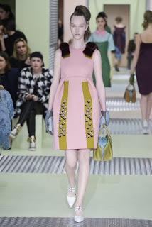 Prada se llena de color para el otoño Prada se llena de color para el otoño
