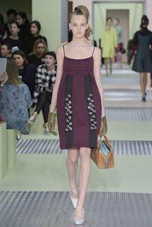 Prada se llena de color para el otoño Prada se llena de color para el otoño