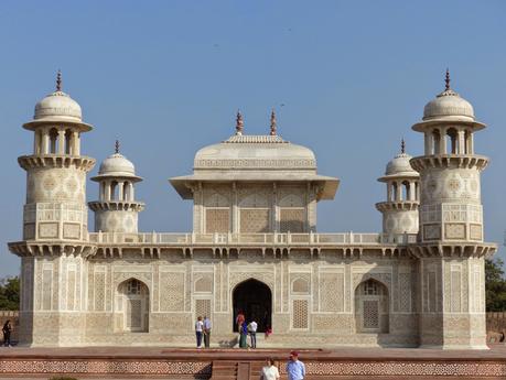 Agra y el Taj Mahal, una historia de amor contada a medias