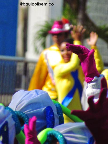 Si las manos hablaran... Si las manos hablaran...