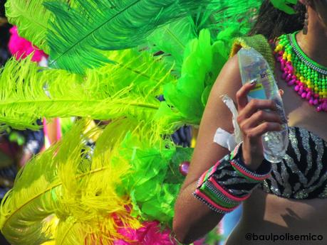 Si las manos hablaran... Si las manos hablaran...