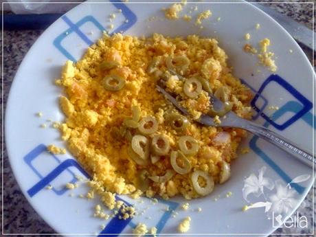 Huevos rellenos de dos maneras Huevos rellenos de dos maneras