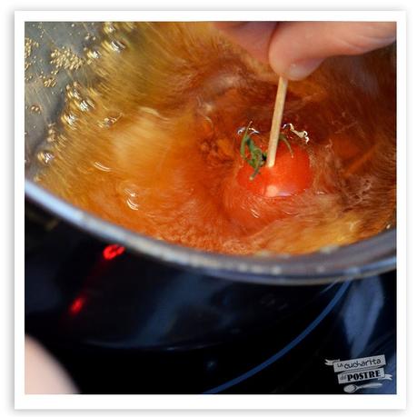 CUPCAKES DE TOMATE CARAMELIZADO Y PIÑONES / PINE NUTS AND CARAMELIZED TOMATO CUPCAKES CUPCAKES DE TOMATE CARAMELIZADO Y PIÑONES / PINE NUTS AND CARAMELIZED TOMATO CUPCAKES