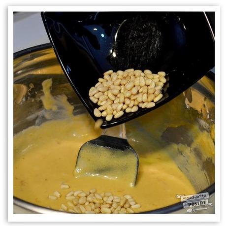 CUPCAKES DE TOMATE CARAMELIZADO Y PIÑONES / PINE NUTS AND CARAMELIZED TOMATO CUPCAKES CUPCAKES DE TOMATE CARAMELIZADO Y PIÑONES / PINE NUTS AND CARAMELIZED TOMATO CUPCAKES