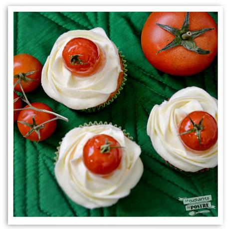 CUPCAKES DE TOMATE CARAMELIZADO Y PIÑONES / PINE NUTS AND CARAMELIZED TOMATO CUPCAKES CUPCAKES DE TOMATE CARAMELIZADO Y PIÑONES / PINE NUTS AND CARAMELIZED TOMATO CUPCAKES