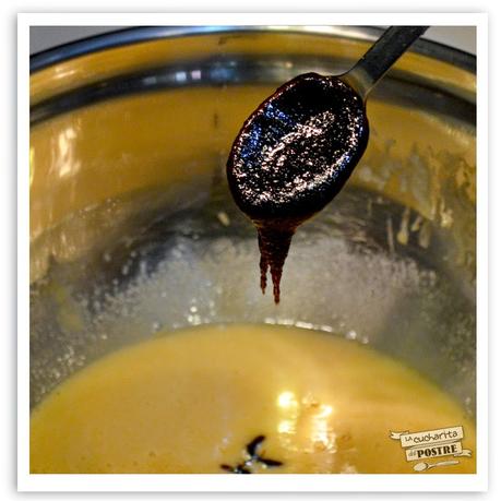 CUPCAKES DE TOMATE CARAMELIZADO Y PIÑONES / PINE NUTS AND CARAMELIZED TOMATO CUPCAKES CUPCAKES DE TOMATE CARAMELIZADO Y PIÑONES / PINE NUTS AND CARAMELIZED TOMATO CUPCAKES