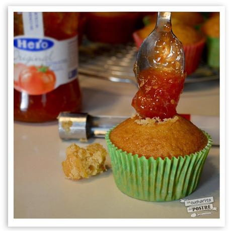 CUPCAKES DE TOMATE CARAMELIZADO Y PIÑONES / PINE NUTS AND CARAMELIZED TOMATO CUPCAKES CUPCAKES DE TOMATE CARAMELIZADO Y PIÑONES / PINE NUTS AND CARAMELIZED TOMATO CUPCAKES