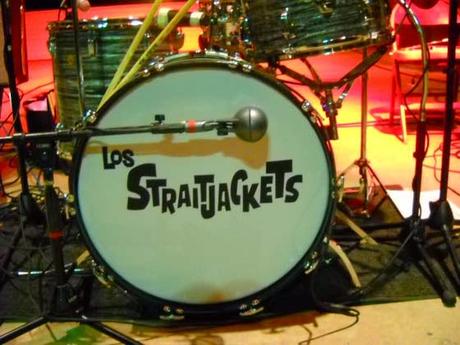Los Straitjackets - You send me (Live) (2011) Los Straitjackets - You send me (Live) (2011)