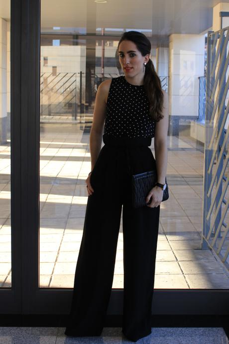 Palazzo pants and orange lips Image and video hosting by TinyPic