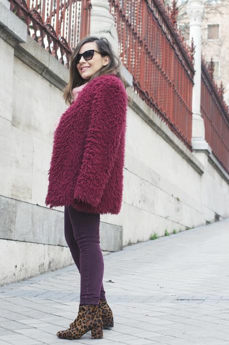 burgundy-shades-look look con diferentes tonos de burdeos