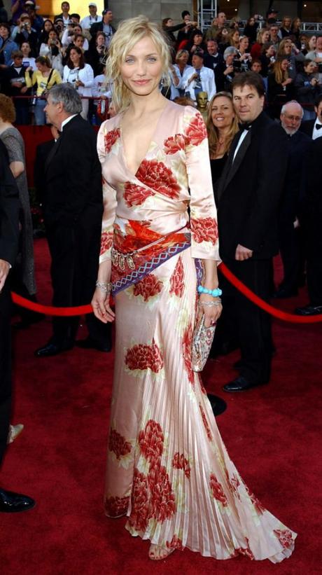 HOLLYWOOD, CA - MARCH 24:   Actress Cameron Diaz attends the 74th Annual Academy Awards at the Kodak Theater on March 24, 2002 in Hollywood, California. (Photo by Frank Micelotta/Getty Images)