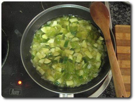 Tortilla de calabacín recetasbellas-tortilla-calabacin-03mar2015-06