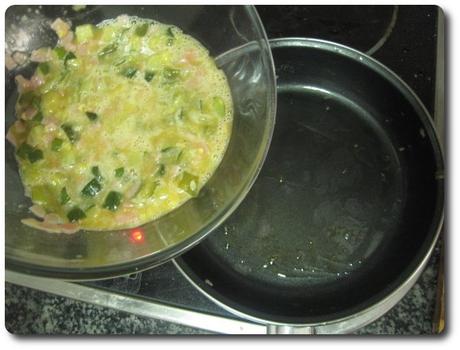 Tortilla de calabacín recetasbellas-tortilla-calabacin-03mar2015-15