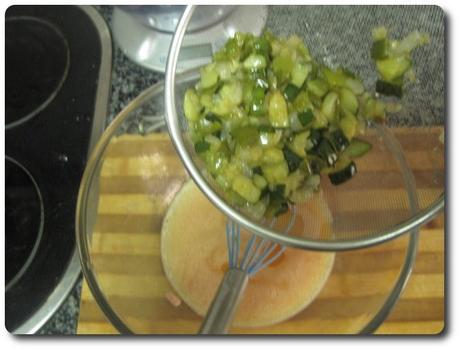 Tortilla de calabacín recetasbellas-tortilla-calabacin-03mar2015-12