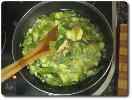 Tortilla de calabacín recetasbellas-tortilla-calabacin-03mar2015-07