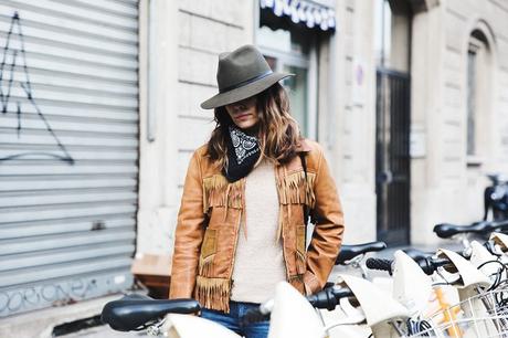 Milan_Fashion_Week-Polo_Ralph_Lauren_Fringed_Jacket-Topshop_Jeans-Bandana-Hat-Outfit-Street_Style-MFW-57