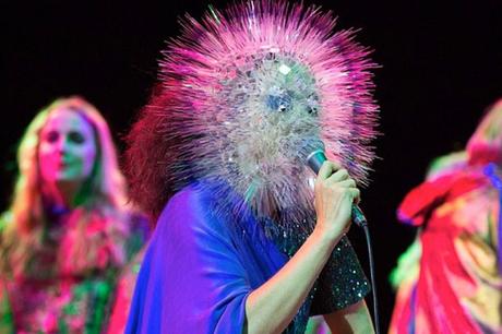 Bjork-900-600