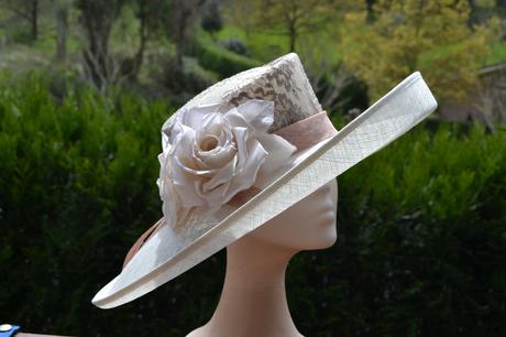 Peqaré, tocados y complementos únicos Peqaré, tocados y complementos únicos