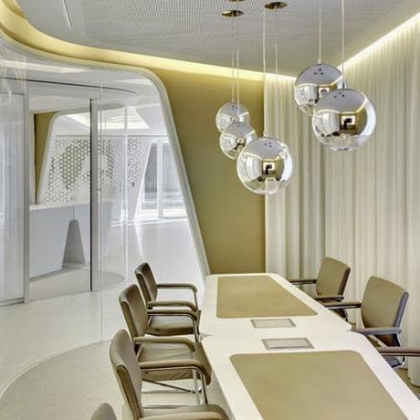 Futurista o minimalista? Diseño de banco en Zurich Futurista o minimalista? Diseño de banco en Zurich