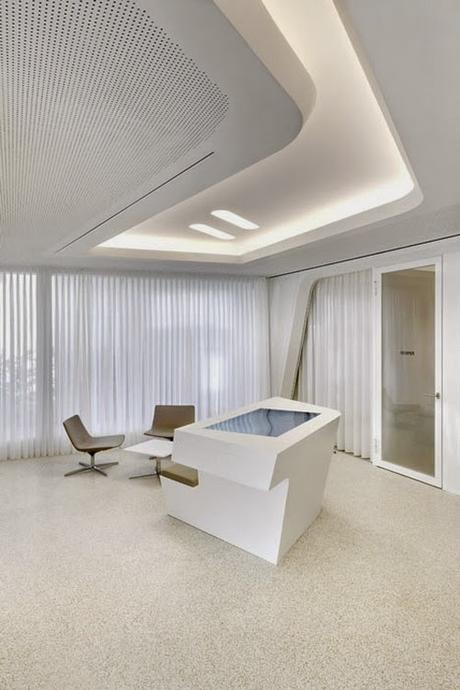 Futurista o minimalista? Diseño de banco en Zurich Futurista o minimalista? Diseño de banco en Zurich