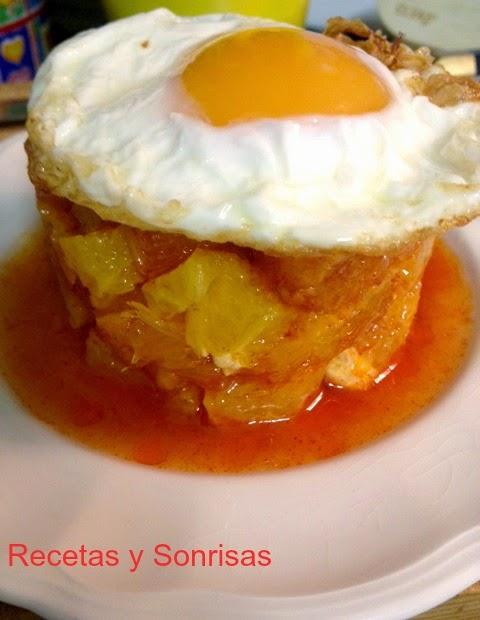 HUEVO CON NARANJA Y PIMENTÓN HUEVO CON NARANJA Y PIMENTÓN