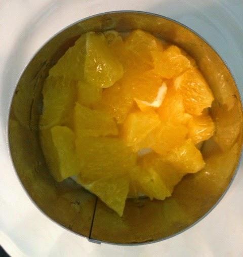 HUEVO CON NARANJA Y PIMENTÓN HUEVO CON NARANJA Y PIMENTÓN