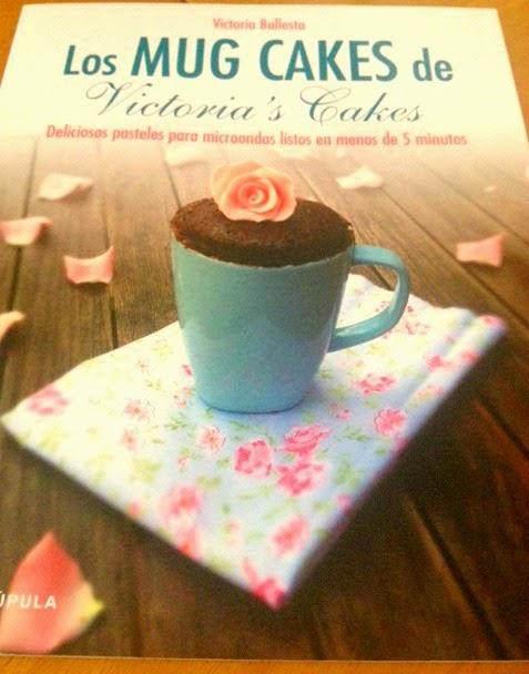 MUG CAKE DE PATATA , CEBOLLA, QUESO CABRA Y JAMÓN AROMATIZADO CON TOMILLO MUG CAKE DE PATATA , CEBOLLA, QUESO CABRA Y JAMÓN AROMATIZADO CON TOMILLO
