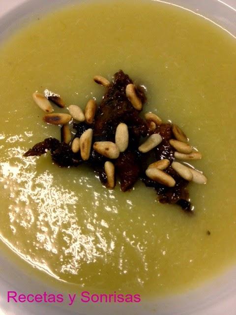 SOPA DE COL, CEBOLLA Y MANZANA SOPA DE COL, CEBOLLA Y MANZANA