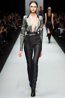 GUY LAROCHE presenta su nueva colección en París. GUY LAROCHE presenta su nueva colección en París.