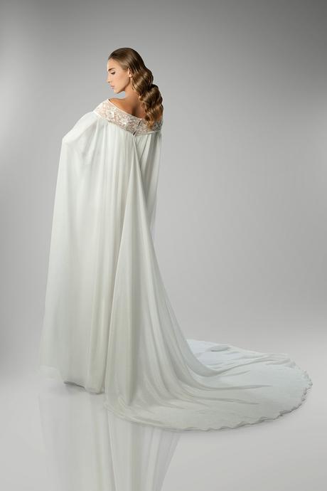 Vestido de novia de la nueva colección de Isabel Zapardiez Vestido de novia de la nueva colección de Isabel Zapardiez