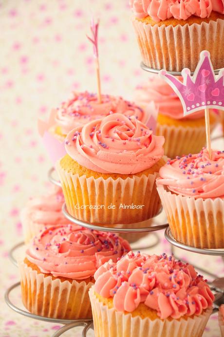 CUPCAKES CON SWISS MERINGUE BUTTERCREAM SABOR ALGODÓN DE AZÚCAR photo ana1_zps13960071.jpg