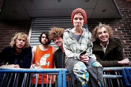 Pond- Live on Kexp (2014) Pond- Live on Kexp (2014)