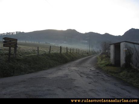 Ruta PR AS-46 Pico Mua: Camino a La Cueva Riba Ruta PR AS-46 Pico Mua: Camino a La Cueva Riba