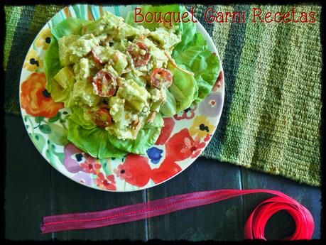 Ensalada veraniega con aderezo de palta