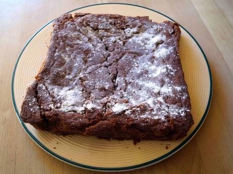 Bizcocho crujiente de chocolate / Crunchy chocolate sponge cake